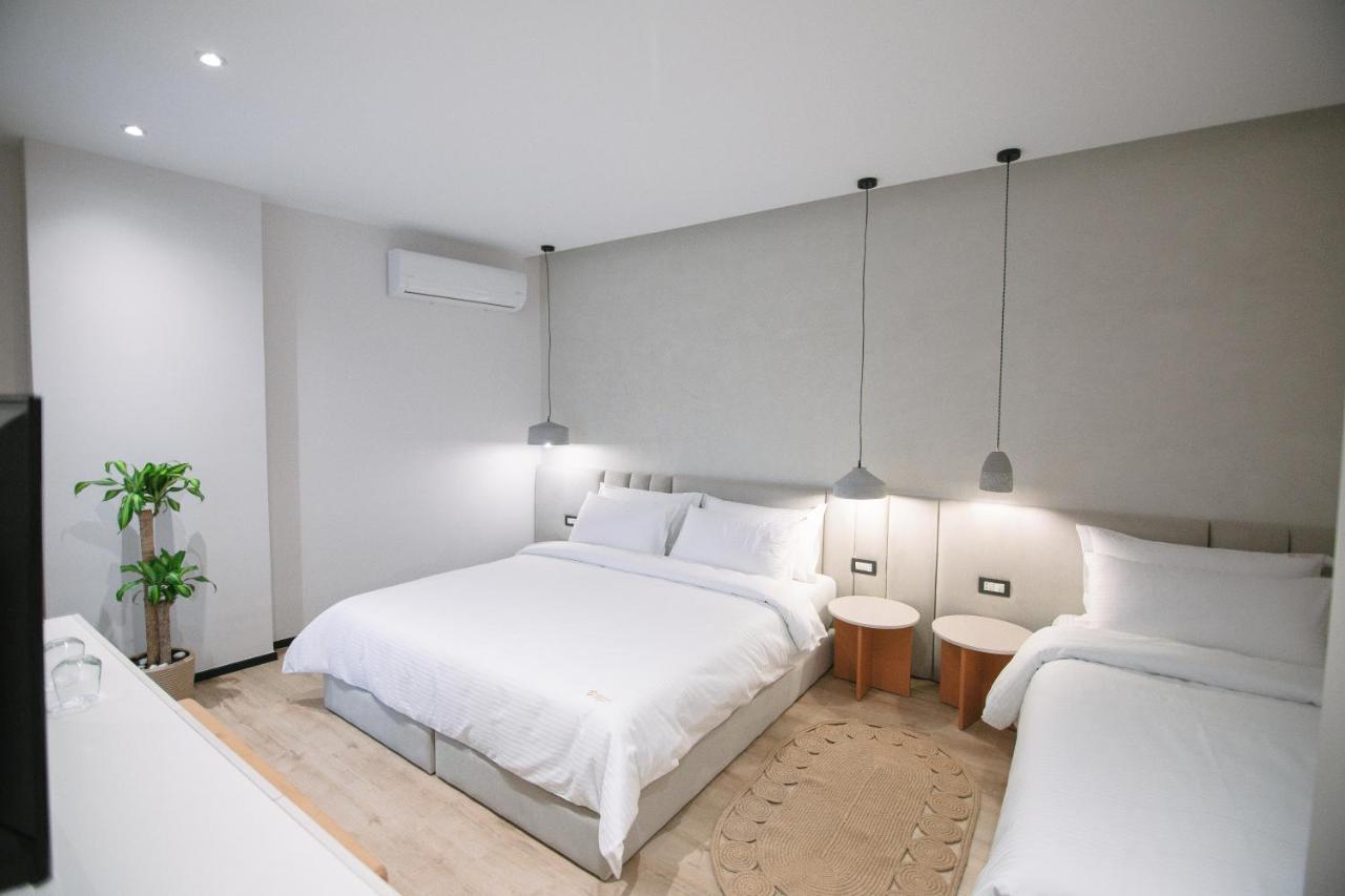 Boulevard Boutique Aparthotel Korce Ngoại thất bức ảnh